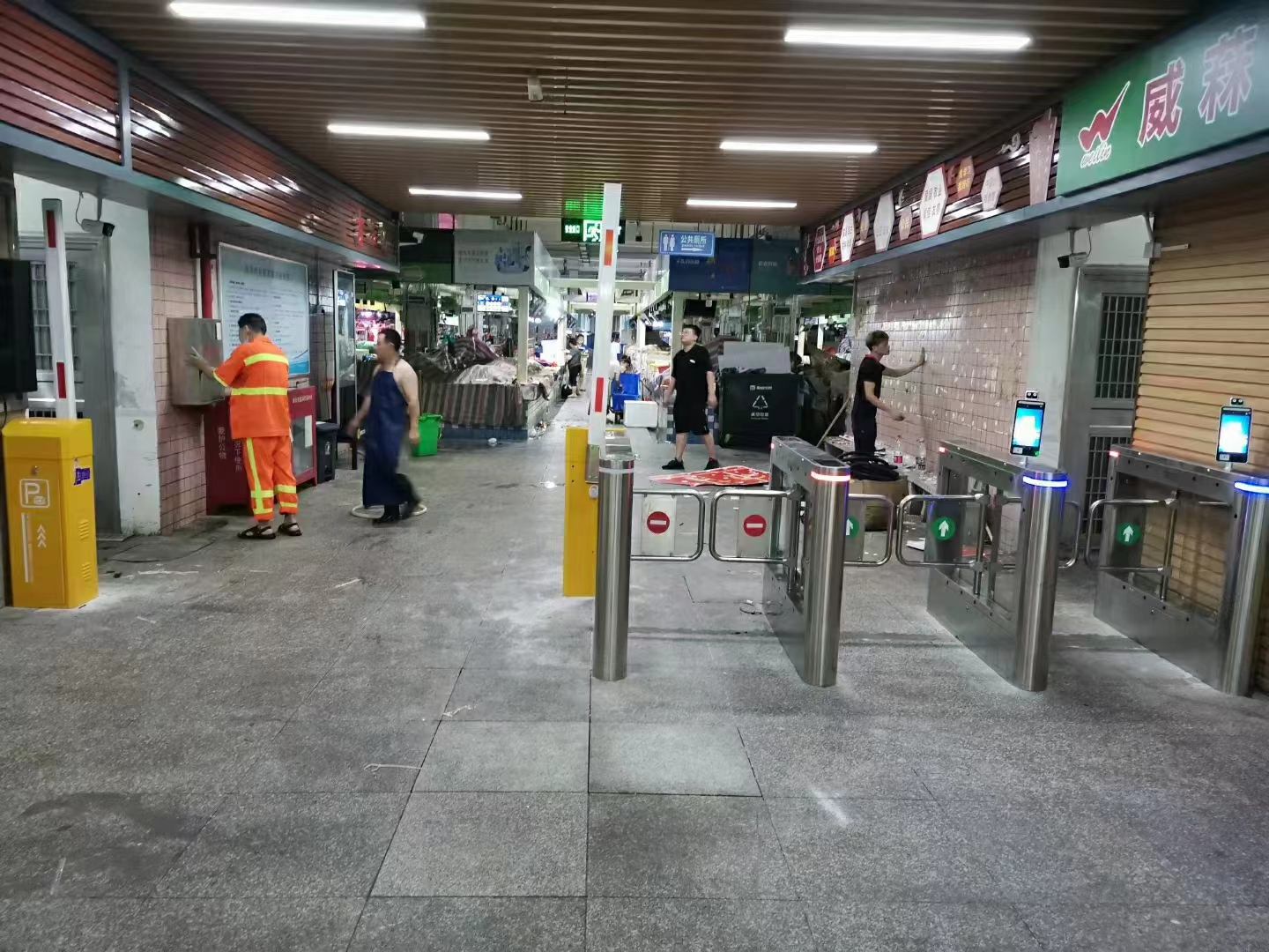 電子哨兵測溫核驗健康碼閘機(jī)助力社區(qū)一體化防疫管理